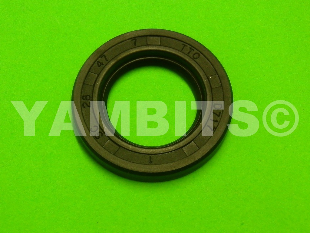 RD400C Wheel Seal Front R/H