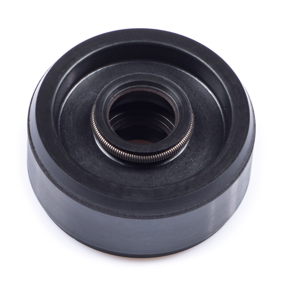DT80LC1 Water Pump Oil Seal